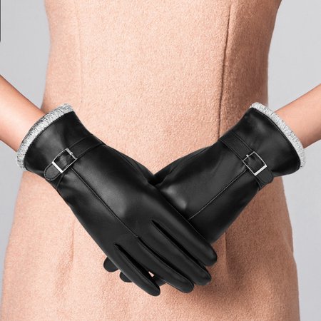 How To Use Damp Cloths To Clean Your Leather Gloves